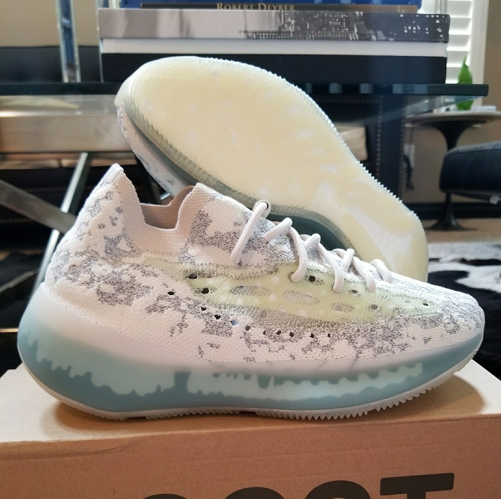 Yeezy 380 Alien Blue Reflective Size 9 👽
